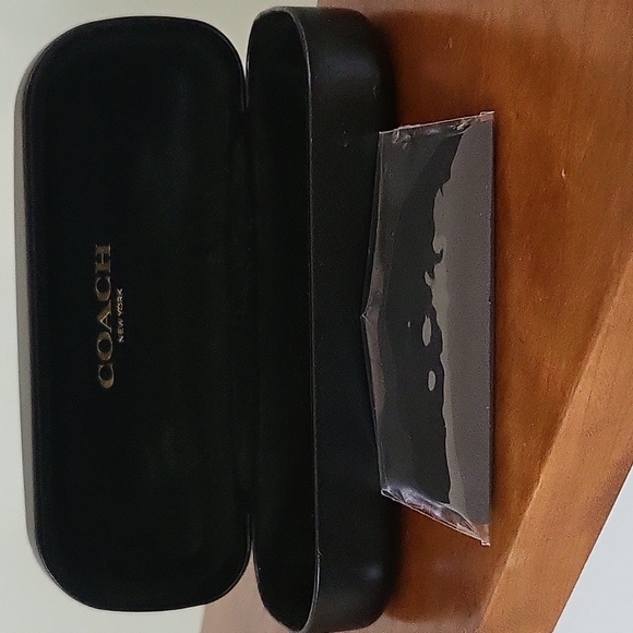 $5 SALE!! COACH BLACK LEATHER HARDSHELL SUNGLASSES CASE - Picture 6 of 6
